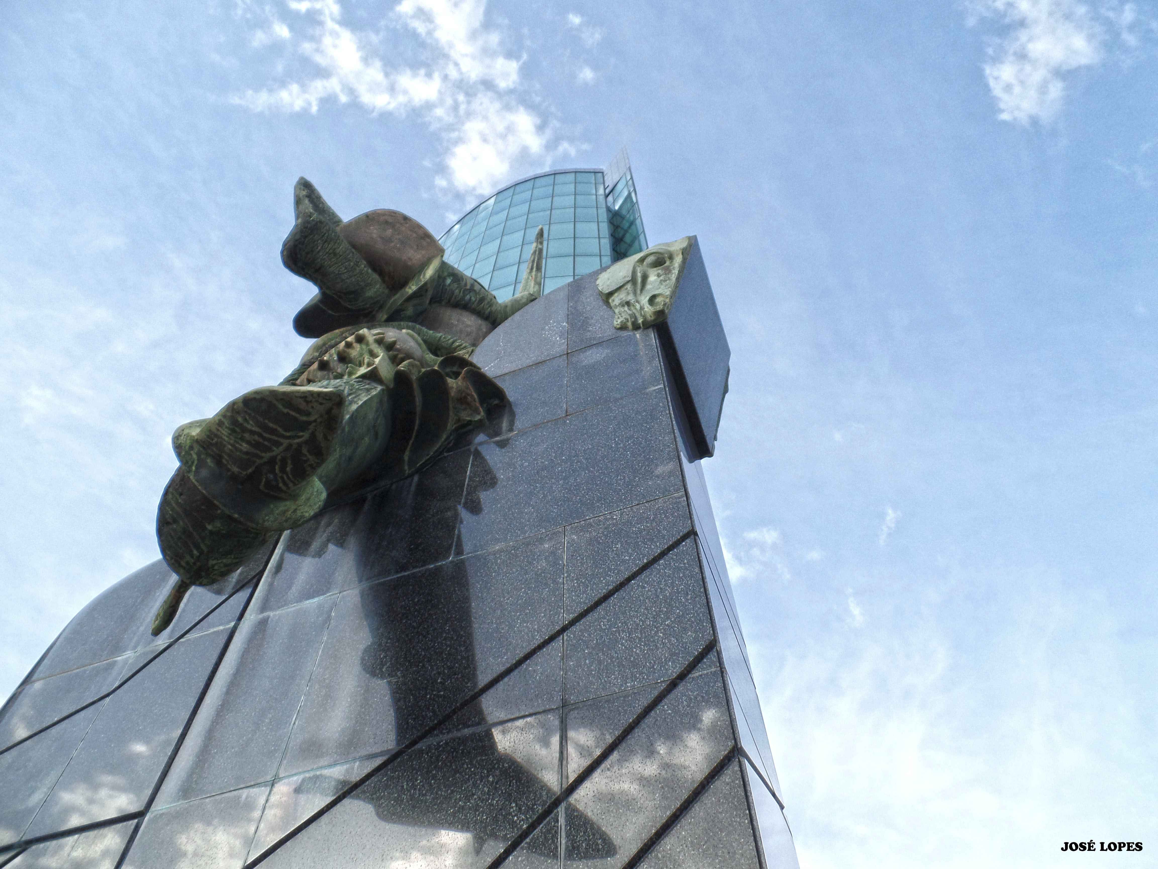 Estátua Lidador 1